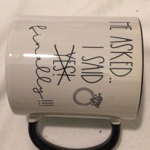 Nothing like this mug to give that guy a hint. - Picture 2 of 4